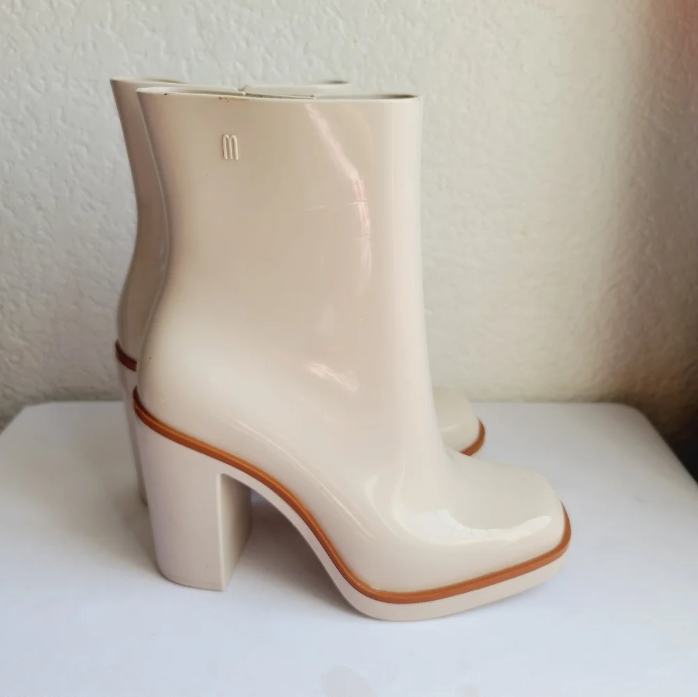 Melissa Classic Cream Ankle Boots Size 7 - Picture 10 of 12